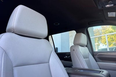 2024 Chevrolet Suburban LT