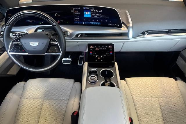 2026 Cadillac VISTIQ Luxury