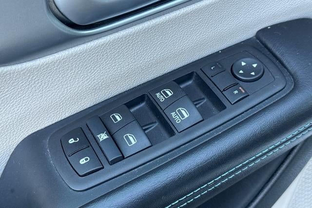 2018 Chrysler Pacifica Hybrid Touring L