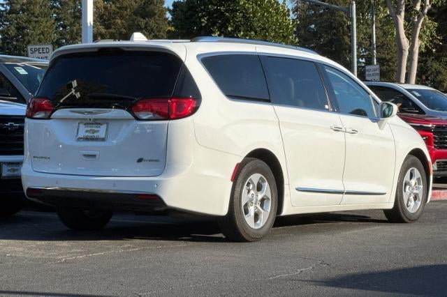 2018 Chrysler Pacifica Hybrid Touring L
