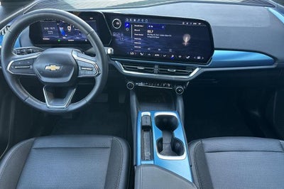 2025 Chevrolet Equinox EV LT
