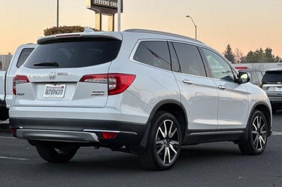 2022 Honda Pilot Touring 7-Passenger