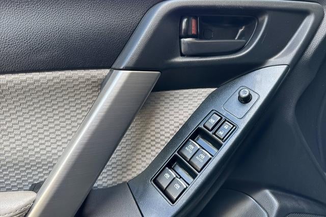 2018 Subaru Forester Base