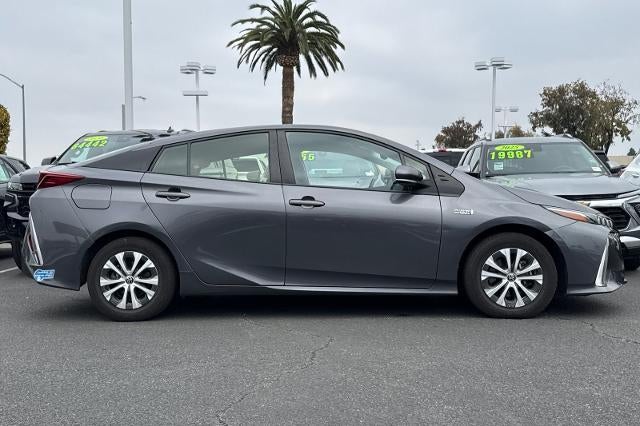 2021 Toyota Prius Prime LE