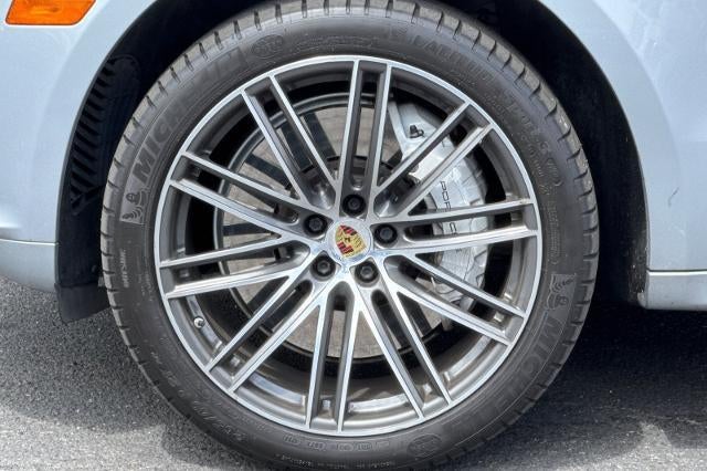 2021 Porsche Macan Turbo