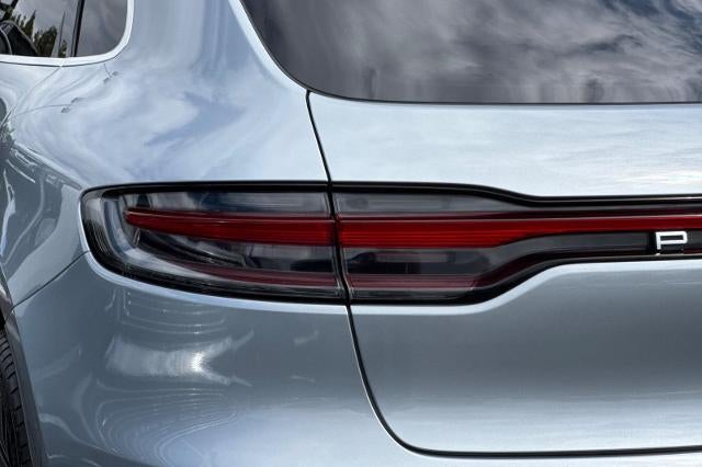 2021 Porsche Macan Turbo