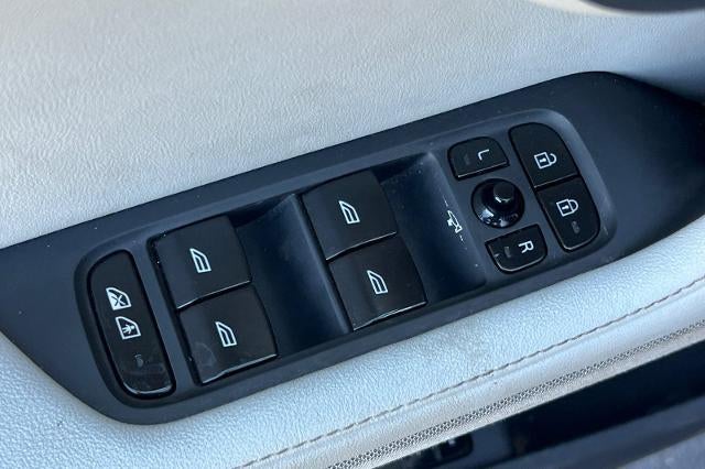 2023 POLESTAR 2 Base
