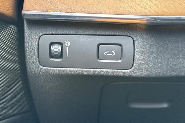 2017 Volvo XC90 Inscription